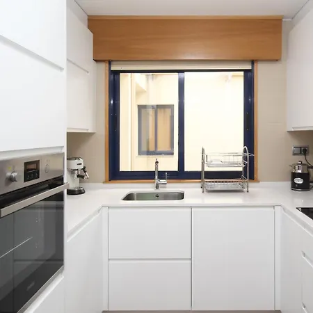 Ag Atico Damalia 아파트 카르바요